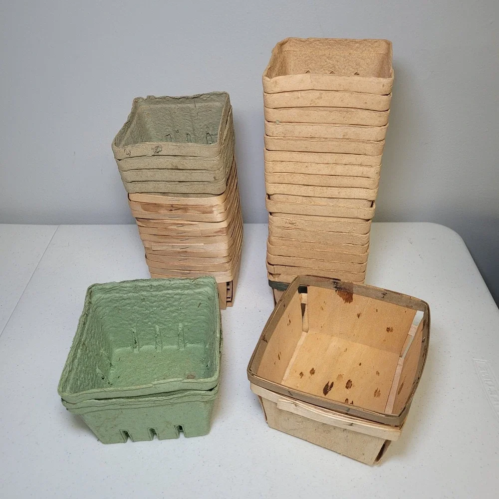 Mixed‎ Lot of Small Berry Baskets Wood Pulp Cardboard Farm Stand Containers